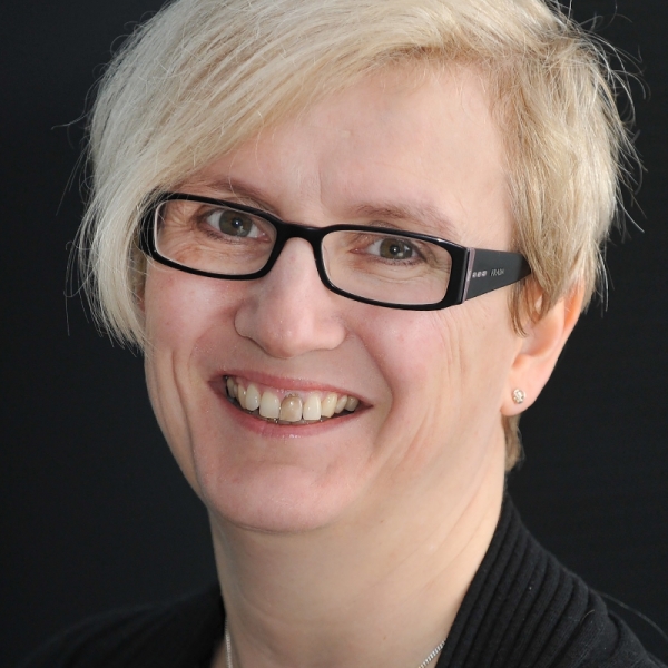 Dr Amanda Harvey
